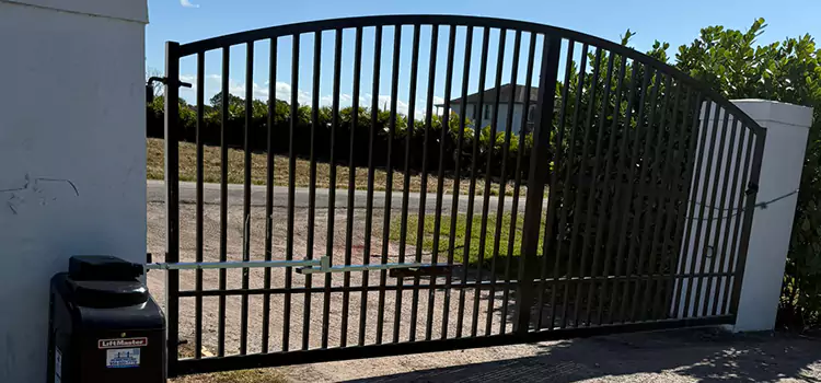Driveway Fence Repair Hempstead